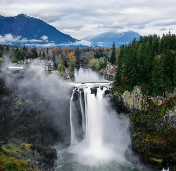 Snoqualmie Falls & Fall City – Cultural & Heritage Tour - Image 2